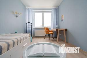 2-к квартира, посуточно, 63м2, 15/32 этаж