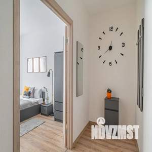 1-к квартира, посуточно, 37м2, 2/15 этаж