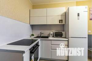 2-к квартира, посуточно, 36м2, 32/33 этаж