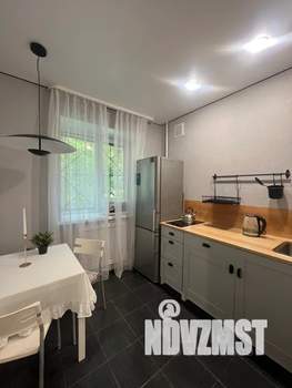 2-к квартира, посуточно, 44м2, 1/5 этаж