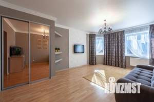 1-к квартира, посуточно, 55м2, 1/1 этаж