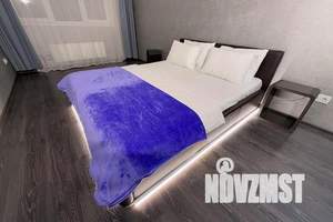 1-к квартира, посуточно, 49м2, 25/35 этаж