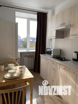 1-к квартира, посуточно, 40м2, 5/5 этаж