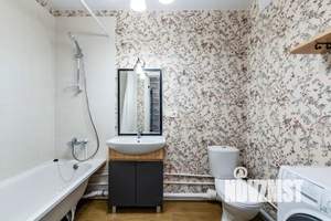 2-к квартира, посуточно, 42м2, 23/32 этаж