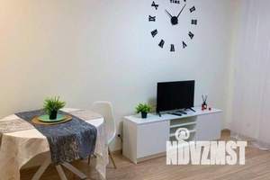 1-к квартира, посуточно, 50м2, 23/32 этаж