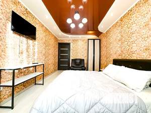 1-к квартира, посуточно, 42м2, 10/10 этаж