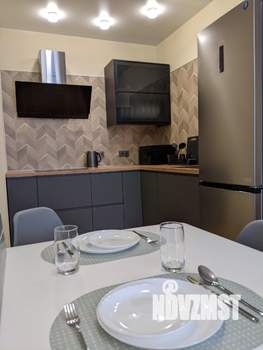2-к квартира, посуточно, 40м2, 23/25 этаж