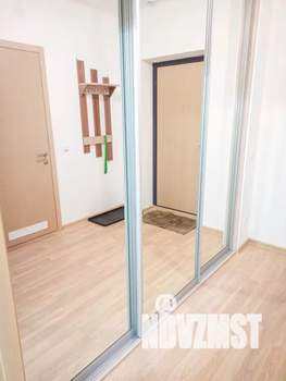 Студия квартира, посуточно, 35м2, 16/24 этаж