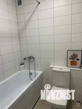 Студия квартира, посуточно, 27м2, 18/25 этаж