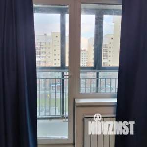 Студия квартира, посуточно, 28м2, 7/10 этаж