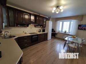 4-к квартира, на длительный срок, 125м2, 4/10 этаж