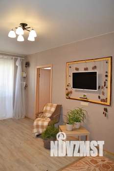 2-к квартира, посуточно, 40м2, 5/5 этаж