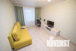 1-к квартира, посуточно, 35м2, 6/9 этаж