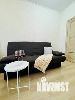 Студия квартира, посуточно, 28м2, 20/21 этаж