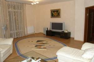 3-к квартира, на длительный срок, 105м2, 3/26 этаж