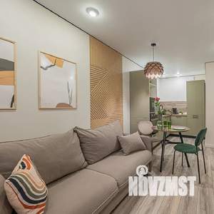 1-к квартира, посуточно, 38м2, 22/35 этаж
