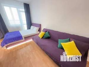 1-к квартира, посуточно, 41м2, 18/23 этаж