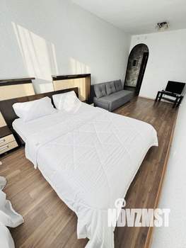 1-к квартира, посуточно, 40м2, 15/18 этаж