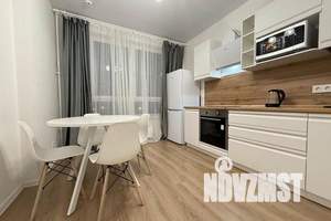 1-к квартира, посуточно, 39м2, 2/25 этаж