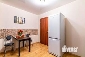 1-к квартира, посуточно, 40м2, 2/18 этаж