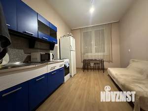 1-к квартира, посуточно, 42м2, 1/25 этаж