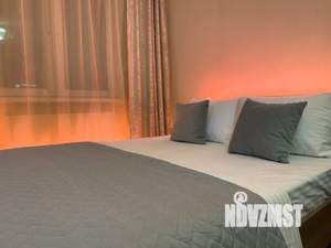 1-к квартира, посуточно, 39м2, 7/20 этаж