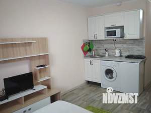 Студия квартира, посуточно, 20м2, 1/12 этаж