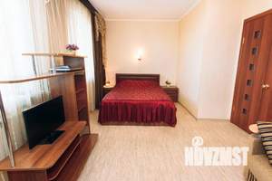 1-к квартира, посуточно, 40м2, 7/16 этаж