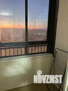 Студия квартира, посуточно, 36м2, 18/25 этаж