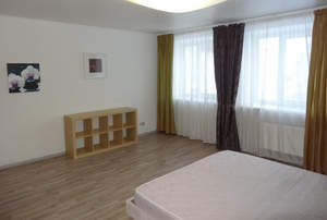 3-к квартира, на длительный срок, 104м2, 4/6 этаж