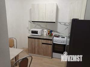 1-к квартира, посуточно, 31м2, 11/16 этаж