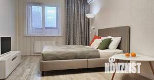 1-к квартира, посуточно, 44м2, 8/32 этаж