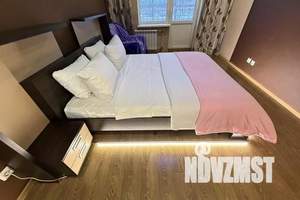 1-к квартира, посуточно, 49м2, 13/20 этаж