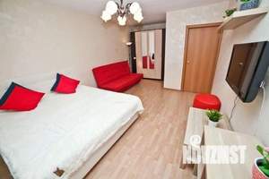 1-к квартира, посуточно, 42м2, 1/1 этаж