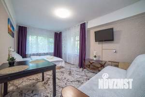 2-к квартира, посуточно, 43м2, 1/5 этаж