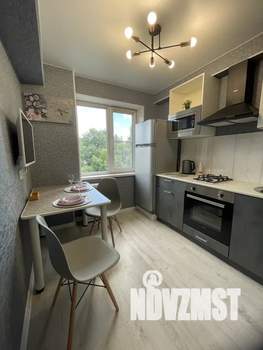 2-к квартира, посуточно, 44м2, 5/5 этаж