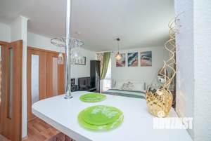 Студия квартира, посуточно, 33м2, 3/10 этаж