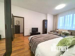 1-к квартира, посуточно, 53м2, 3/18 этаж