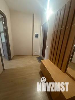 1-к квартира, посуточно, 42м2, 1/25 этаж