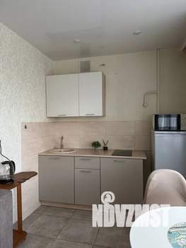 Студия квартира, посуточно, 37м2, 3/5 этаж