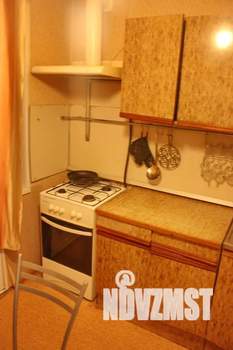 2-к квартира, посуточно, 42м2, 1/5 этаж