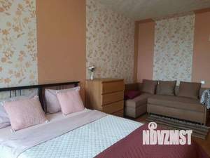 1-к квартира, посуточно, 49м2, 1/1 этаж