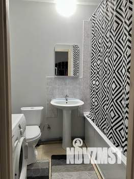 1-к квартира, посуточно, 40м2, 3/25 этаж