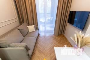 1-к квартира, посуточно, 42м2, 1/29 этаж