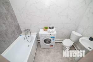 Студия квартира, посуточно, 28м2, 1/10 этаж