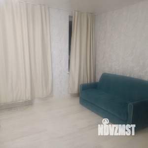 Студия квартира, посуточно, 28м2, 20/25 этаж