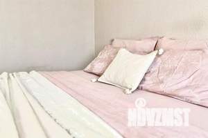 2-к квартира, посуточно, 50м2, 20/28 этаж