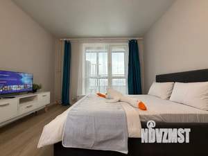 1-к квартира, посуточно, 39м2, 8/25 этаж