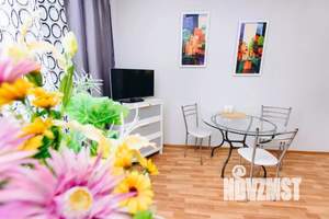 1-к квартира, посуточно, 54м2, 1/1 этаж