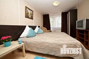 1-к квартира, посуточно, 32м2, 1/1 этаж